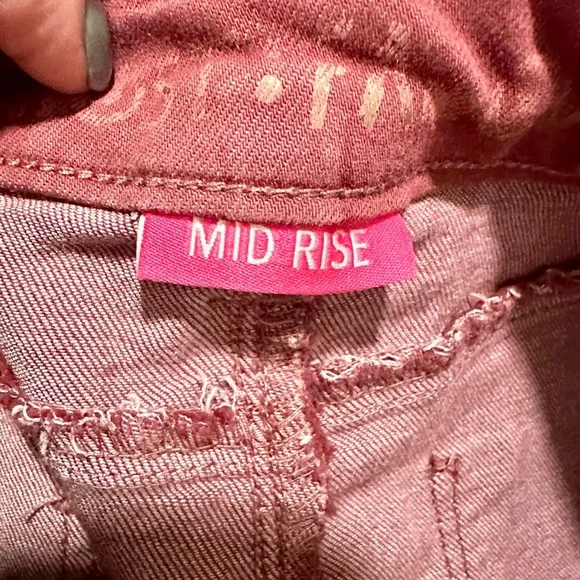 Almost Famous Women's Mid Rise Skinny Jeans Size 9 - Picture 9 of 11